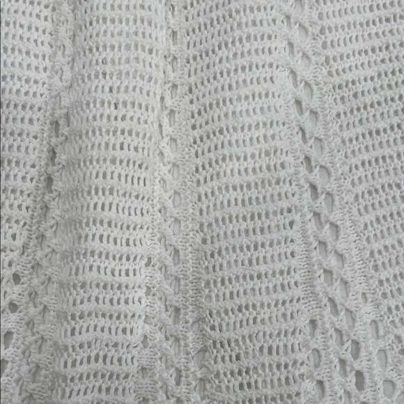 Vince Elegant White Crochet Skirt - Picture 3 of 3